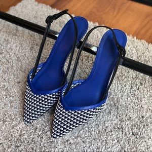 CHARLES KEITH  Net Pointed Toe Sandal